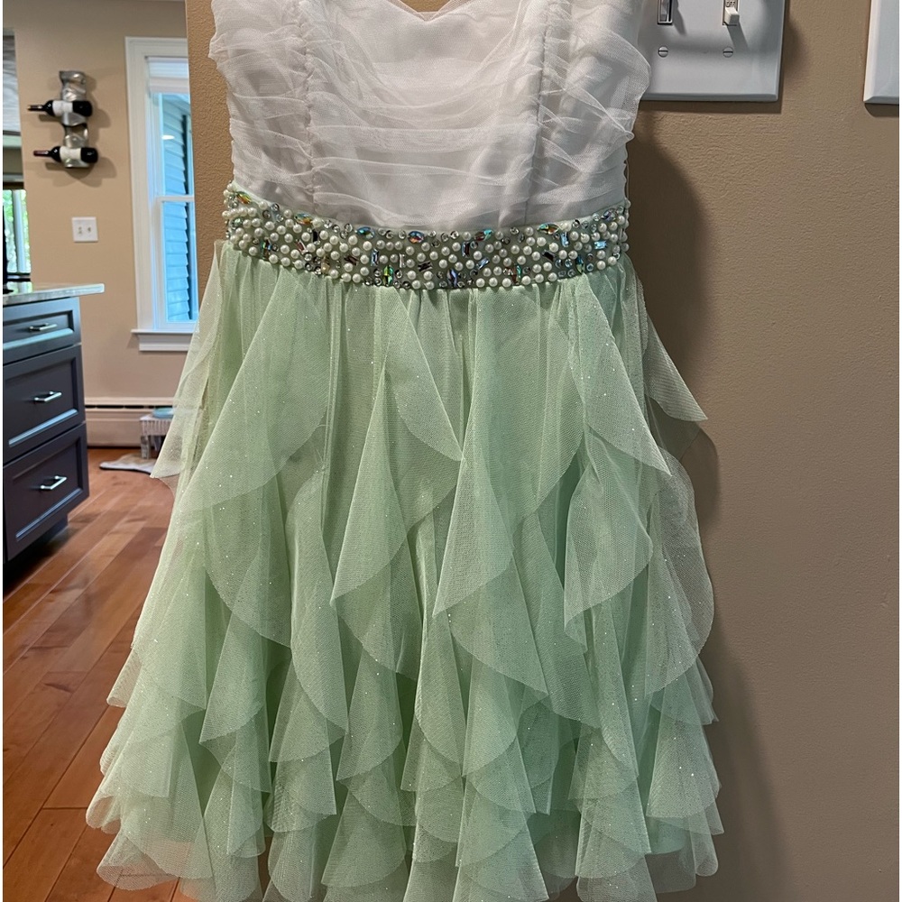 Girls lined dress in Lime green and white in tulle.